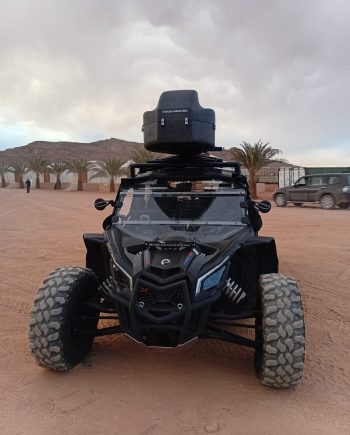 Can-Am Maverick Turbo RR with U-crane